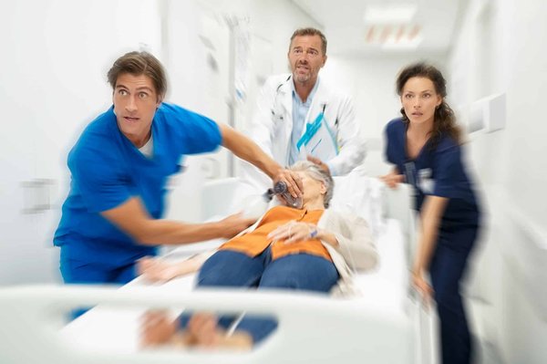 Urgence médicale à Bordeaux : comment réagir ?