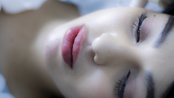 Découvrez comment les peptides de collagène transforment votre peau